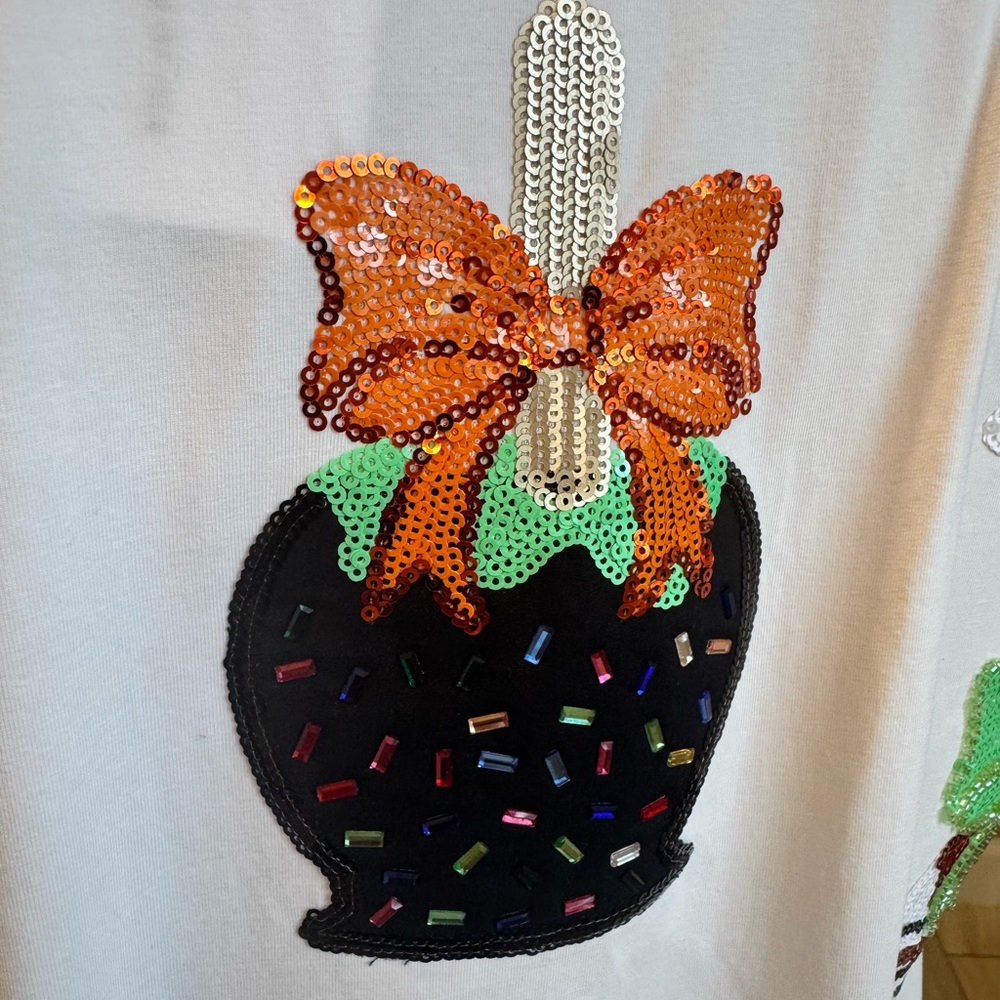 NWOT! QUEEN OF SPARKLES Sequin Candy Apple Tee - Picture 7 of 10